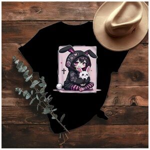 Black Cat Graphic T-Shirt